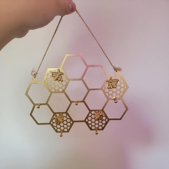 Beehive Hanging Holder for Necklace or Keys, etc. - Picture 2 of 2